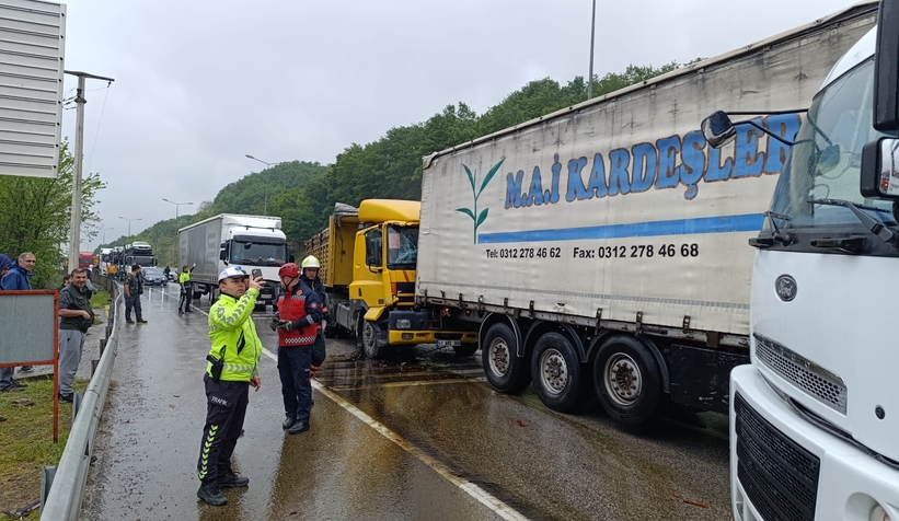 makaslayan-tir-zincirleme-kazaya-neden-oldurepxa2jot1