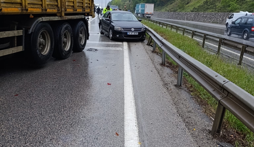 makaslayan-tir-zincirleme-kazaya-neden-oldurepxa2jot1