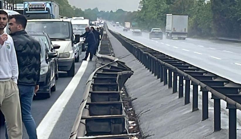 makaslayan-tir-zincirleme-kazaya-neden-olduylfzz1m5ds