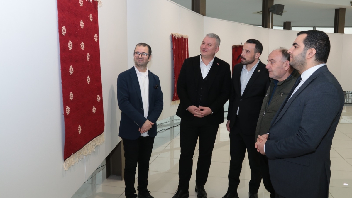 Makro Gelenek Sergisi Kubbealtı’nda sanatseverlerle buluştu