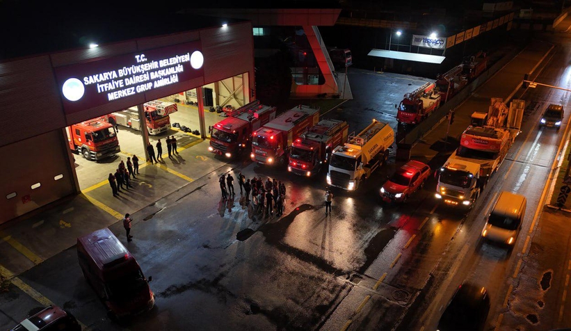 manisa-daki-yangin-icin-sakarya-itfaiyesinden-destekn0xloeptvg