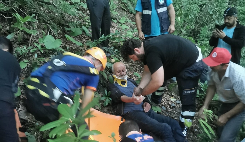 Mantar toplarken dere yatağına düştü, böyle kurtarıldı