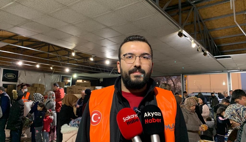 maras-ta-kurulan-sakarya-asevinde-5-bin-depremzedeye-sicak-yemek-cikiyorb2nvulbos1