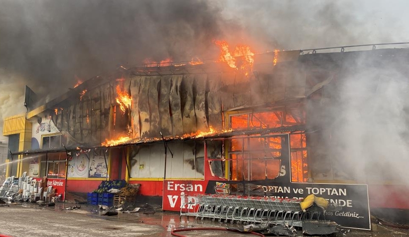 Market alev alev yandı