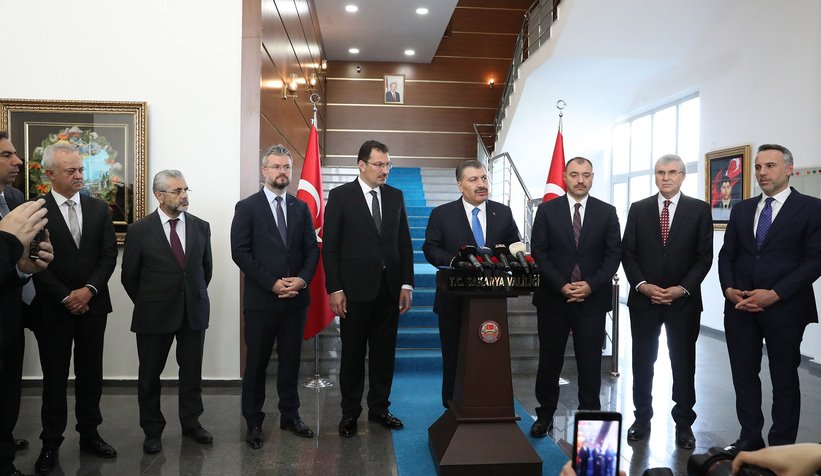 Maske zorunluluğu kalkıyor mu Bakan Koca'dan açıklama