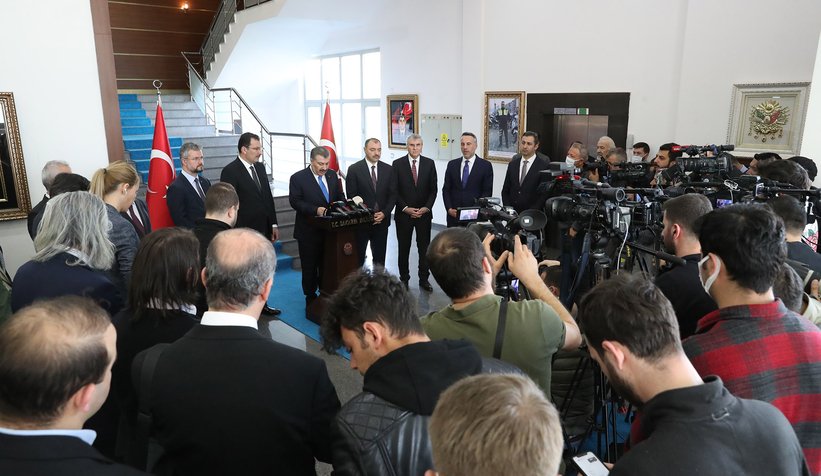 Maske zorunluluğu kalkıyor mu Bakan Koca'dan açıklama