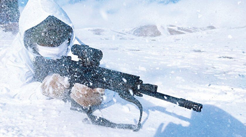 Mehmetçik'ten -30 derecede 24 saat nöbet