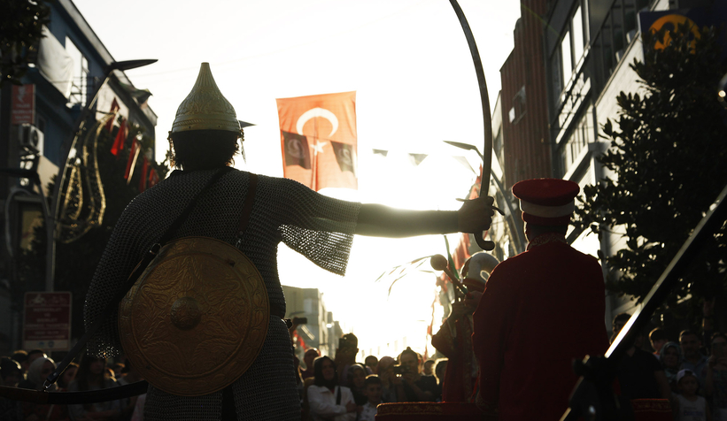 Mehteran Yüce’nin talimatıyla halkla buluştu