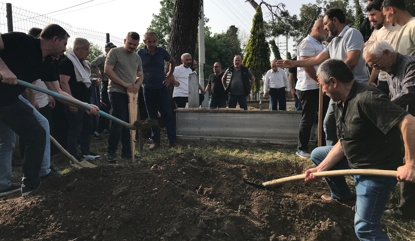 merdiven-boslugundan-atlayan-adama-son-gorevd3zgzhzkv2