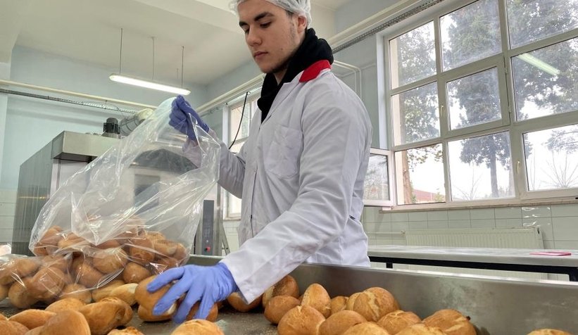 Mesai mefhumu gözetmeden deprem bölgesi için çalıştılar