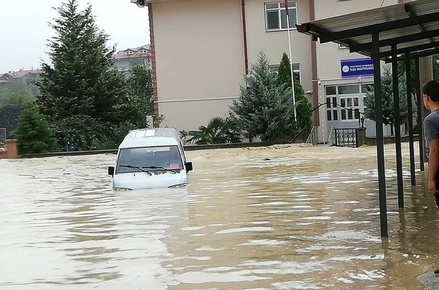 meteoroloji-den-sakarya-icin-sel-uyarisiutnlvzbsqz