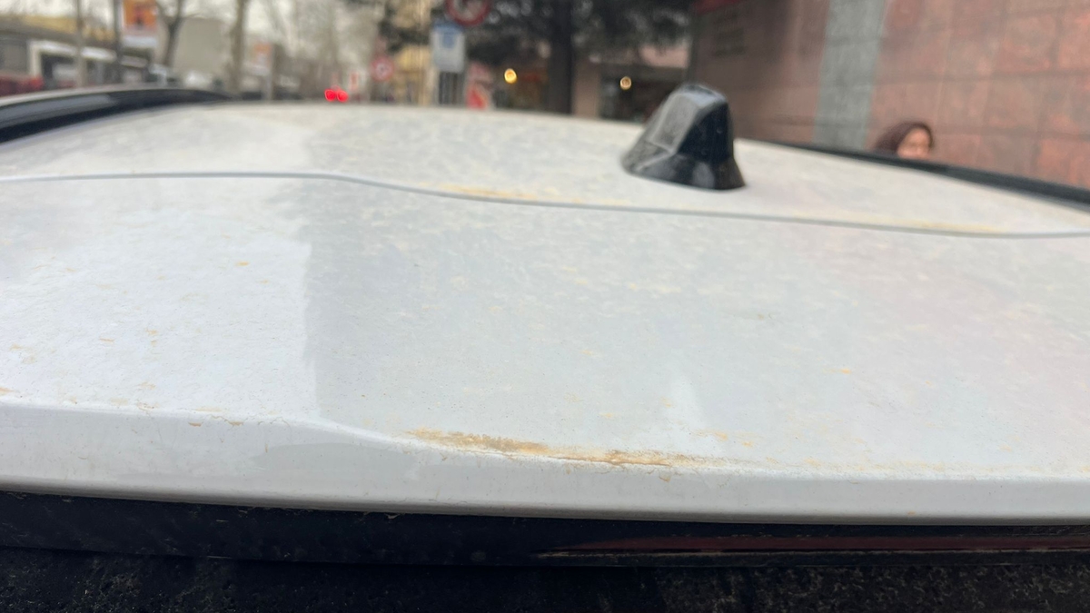 Meteoroloji uyarı yapmıştı, araçlar tozla kaplandı