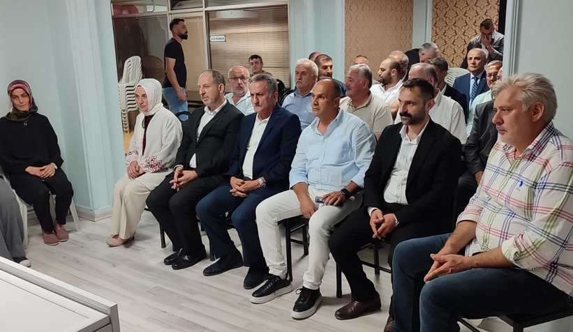 mhp-akyazi-ilce-teskilatini-ziyaret-ettilerc09muzher2