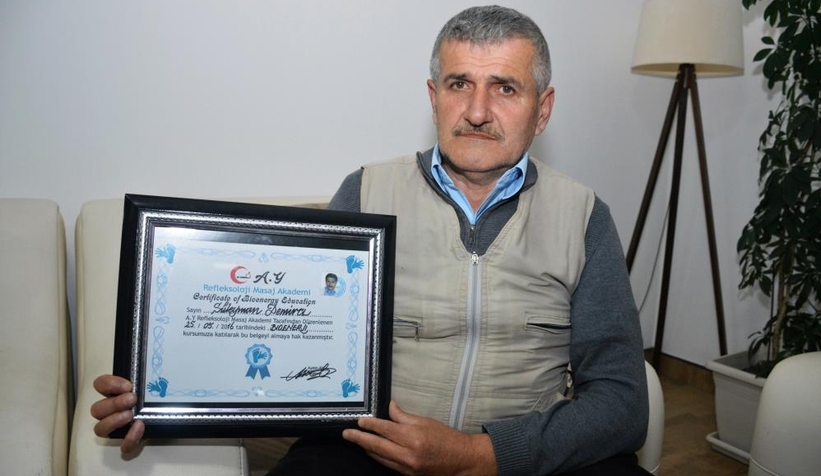 Mıknatıs Adam  hastaları tedavi ettiğini iddia etti