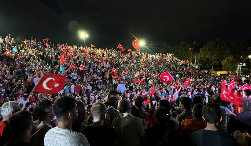 Millet Bahçesi'nde Milli maç heyecanı 