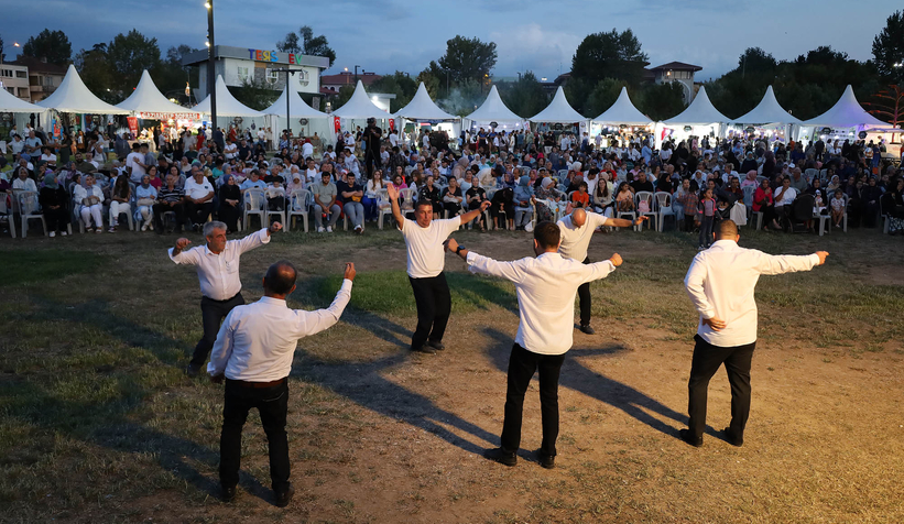 Millet Bahçesi’nde binlerce kişiyle Rumeli Balkan buluşması