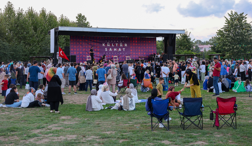 Millet Bahçesi’nde Rumeli-Balkan rüzgârı esti