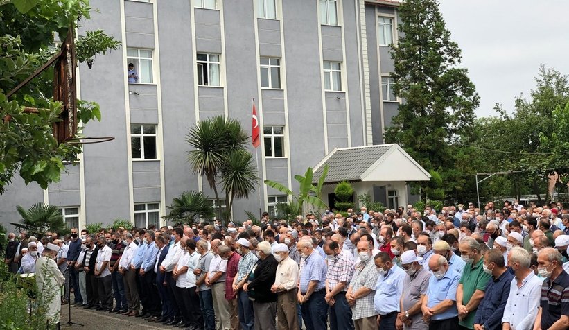 Milletvekili Recep Yıldırım'ın kardeşi Toprağa Verildi