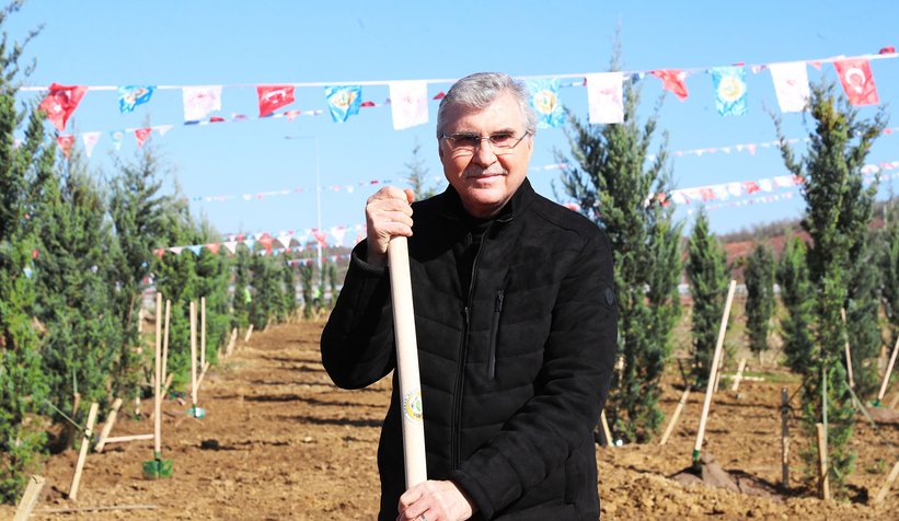 Milli Ağaçlandırma Günü'nde fidanlar toprakla buluştu
