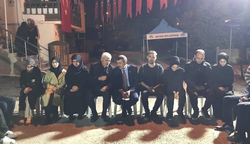 milli-egitim-bakani-ndan-sehit-astsubay-cangir-in-ailesine-ziyaretzg03wvjyml