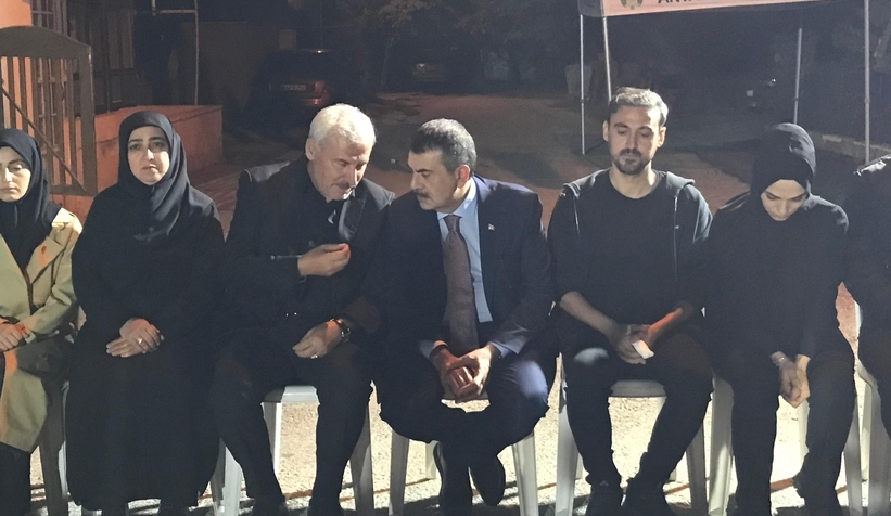 milli-egitim-bakani-ndan-sehit-astsubay-cangir-in-ailesine-ziyaretzg03wvjyml