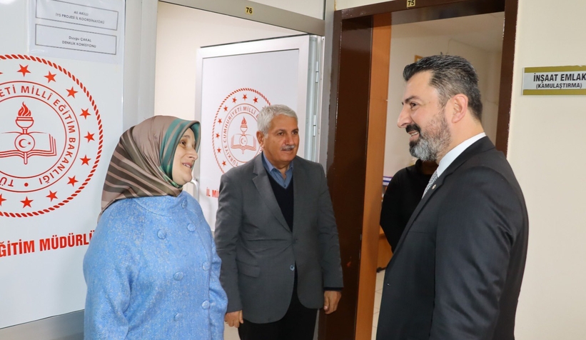 Milli Eğitim Müdürü Savaşçı personelle vedalaştı