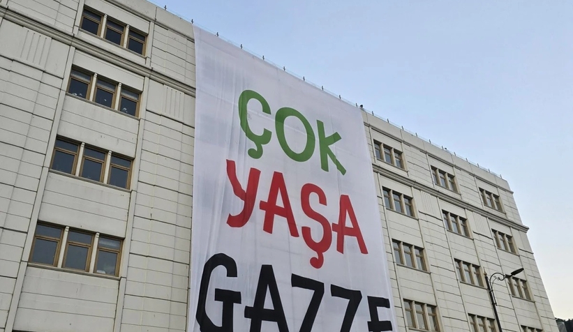 milyonlar-galata-ya-akin-etti-gazze-deki-katliama-dur-deeureanazbs