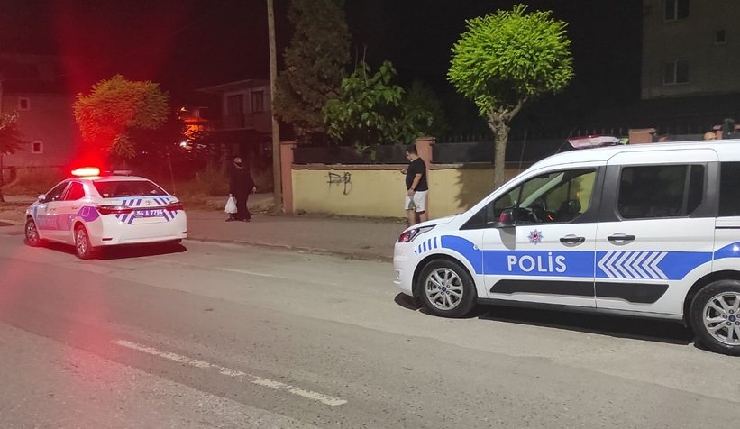 Minibüs çarpıp kaçtı