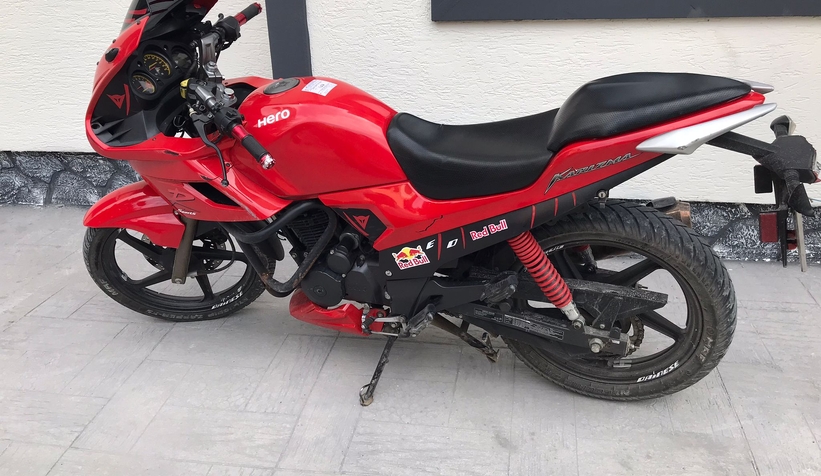 minibuse-carpan-motosikletteki-2-kisi-hastanelik-olduz0nobm5ar1