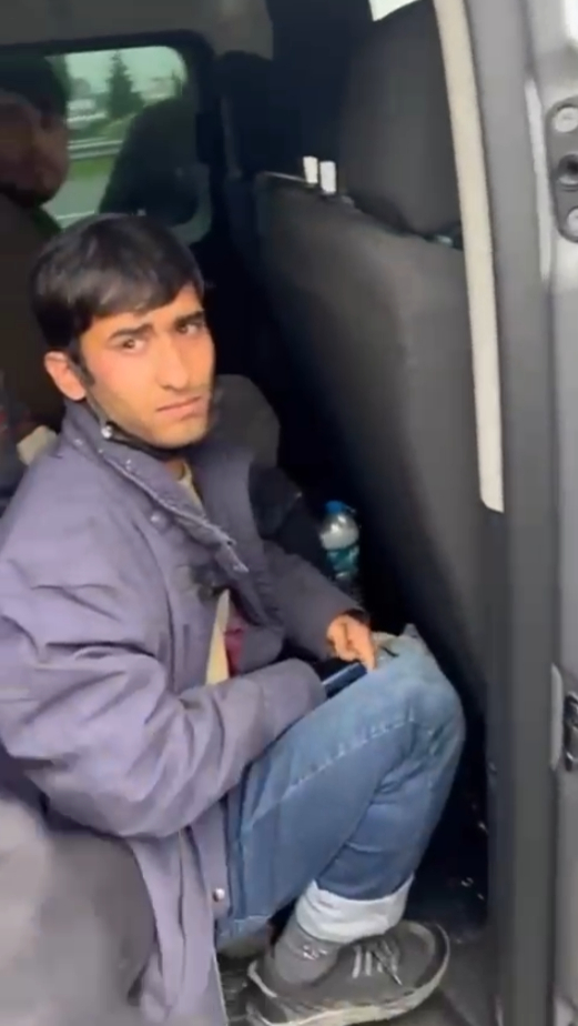 minibuste-13-afgan-ve-pakistanli-kacak-yakalandidhqxshfraj