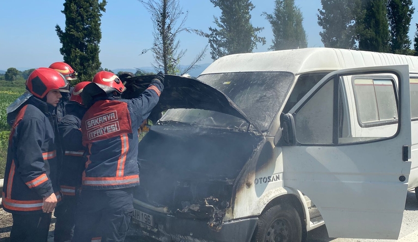 Minibüste yangın çıktı