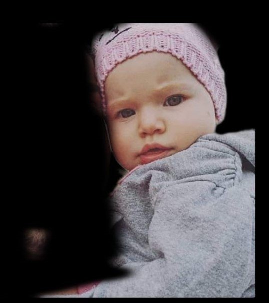 Minik Ecrin toprağa verildi