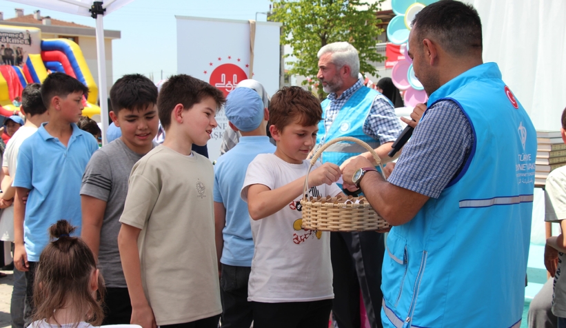 minik-yurekler-mezuniyet-coskusuyla-bulustuz2kyehv5tu