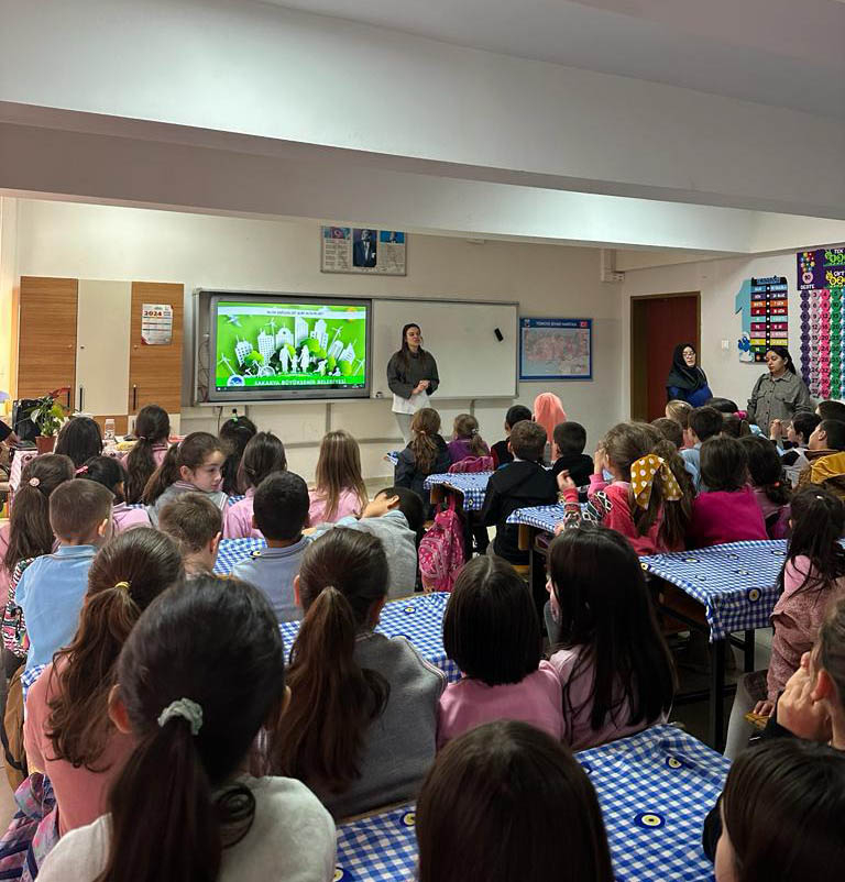 Minikler çevre ve doğa bilincini Büyükşehirle öğreniyor