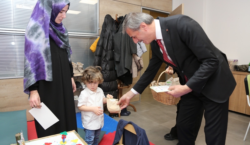 Miniklerin İlk Karnesi Başkan Alemdar’dan