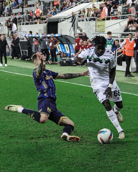 mke-ankaragucu-2-sakaryaspor-1veztzuduaj
