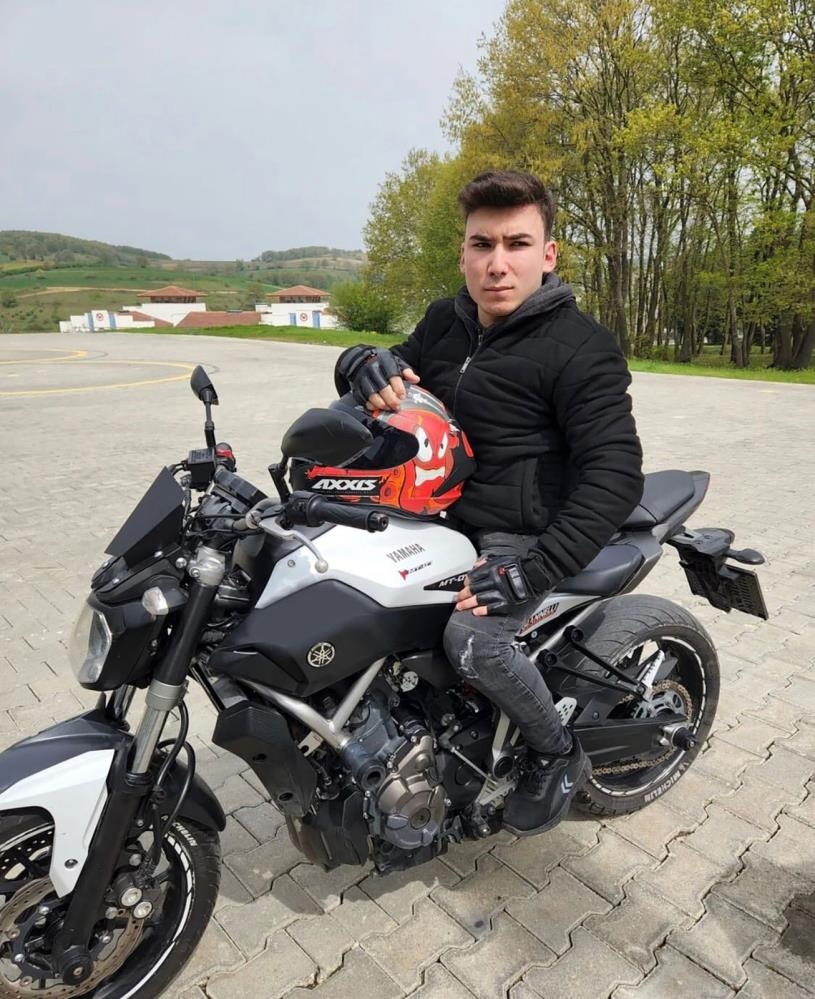 Moto kurye işe başladığı gün kazada öldü