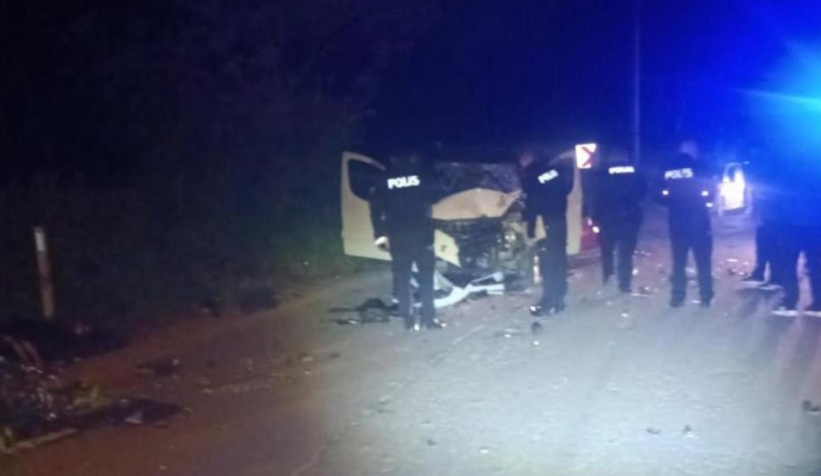 moto-kuryenin-oldugu-kazada-surucu-tahliye-edildim3zjnljyne