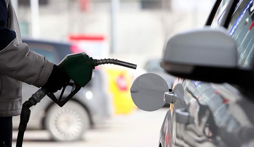 Motorinin litre fiyatına 1,05 lira zam geldi