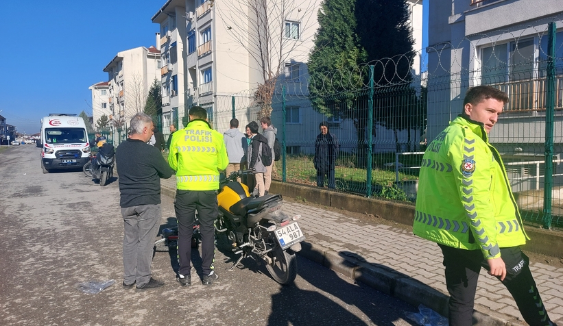 motosiklet-ile-bisiklet-carpisti-2-yaraliennmajzsd1