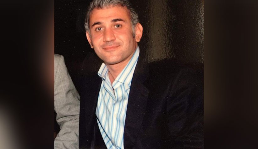 Motosiklet kaldırımda yürüyen gence çarptı: 2 ölü