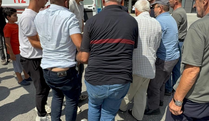 motosiklet-surucusu-kadin-kazada-yaralandiq1ayv0l5dl