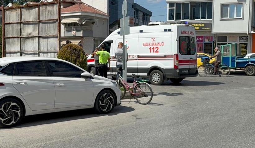 motosiklet-surucusu-kadin-kazada-yaralandiq1ayv0l5dl