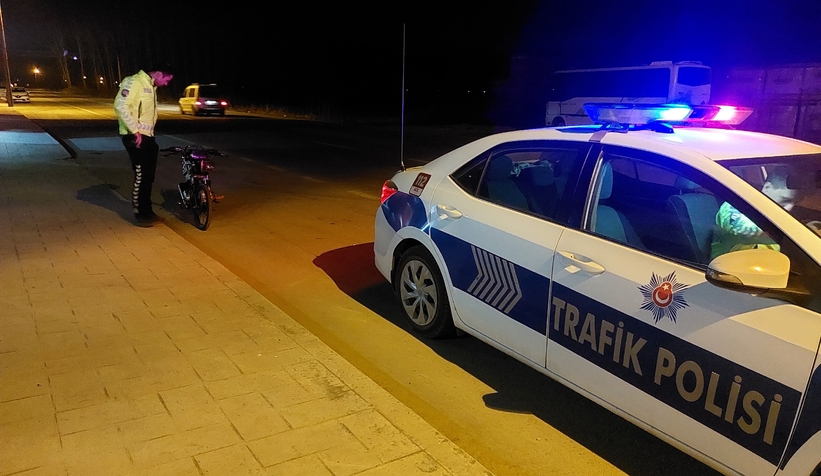 Motosiklet sürücüsü kazada yaralandı