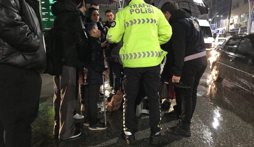 motosikletin-carptigi-kadin-yaralandisnzvvmnzum