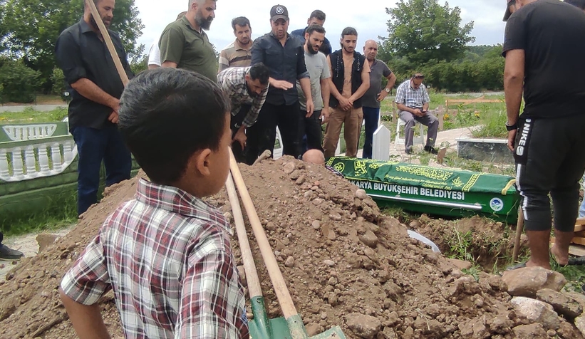 Motosikletle fırına dalan Iraklı genç toprağa verildi