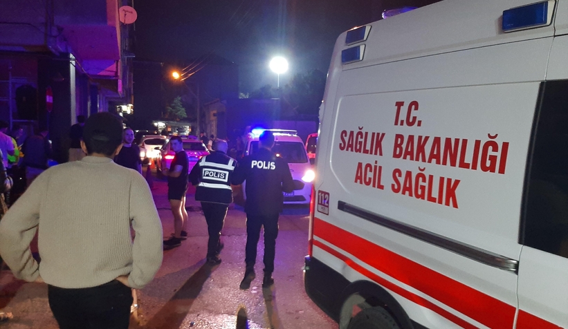 Motosikletle tek teker kazası: 2 yaralı