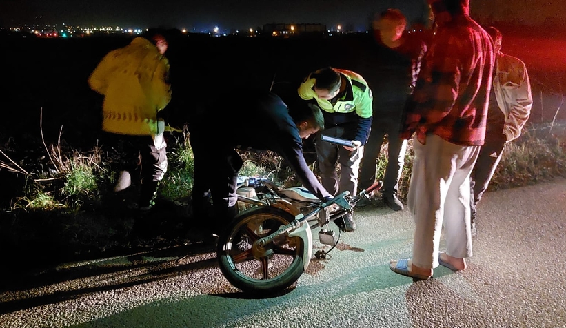 Motosikletli genç kazada ağır yaralandı