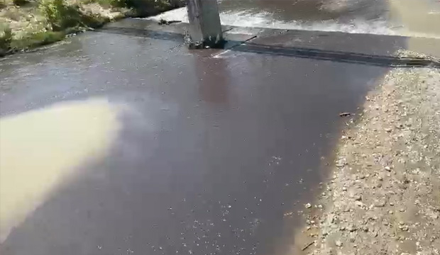 Mudurnu Deresi'nin rengi siyaha döndü