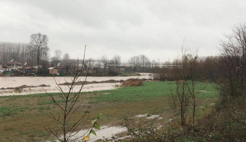 Mudurnu Deresi taşmak üzere